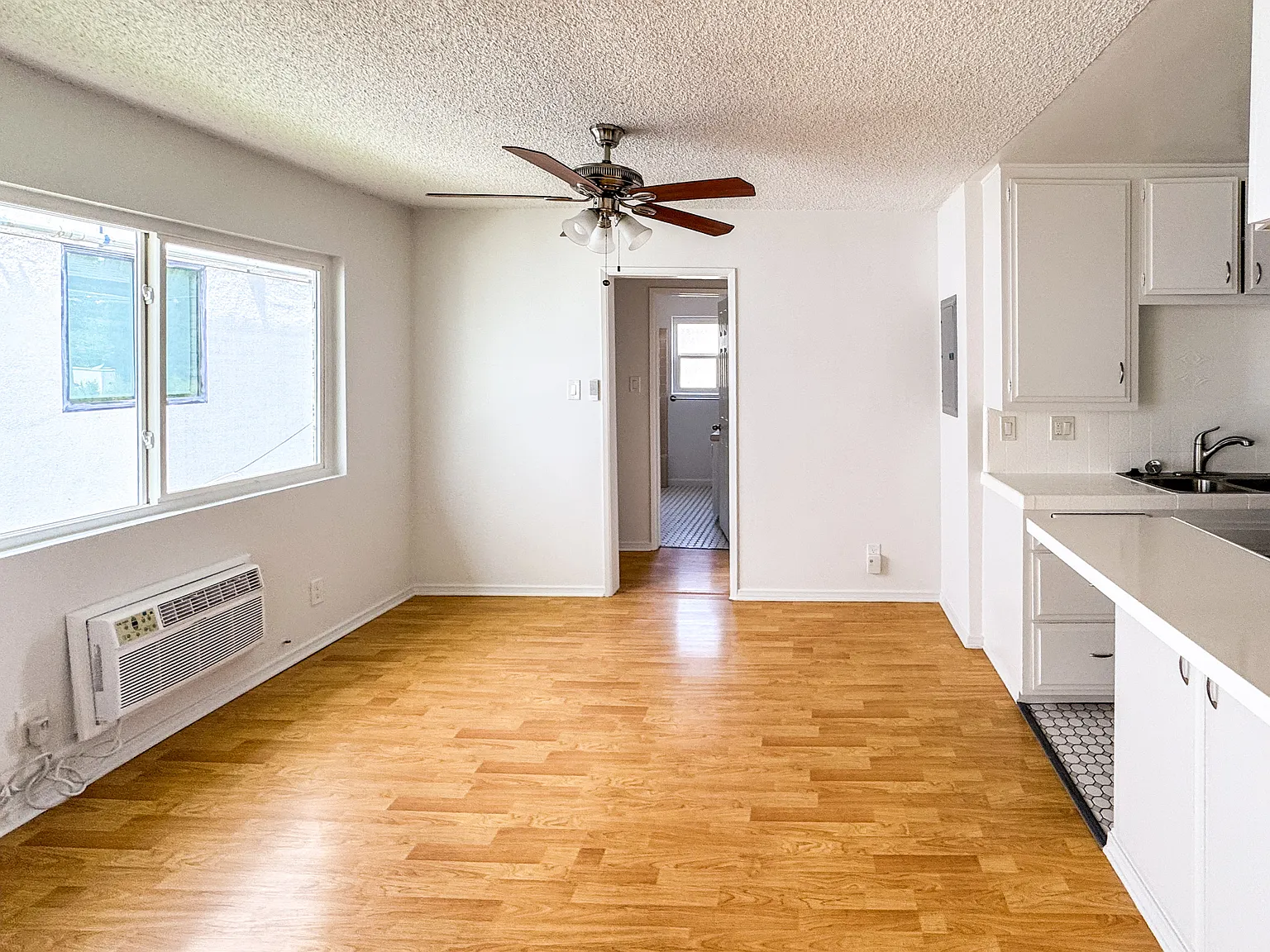 1 bed, 750 sqft, $1,795 — Photo 3