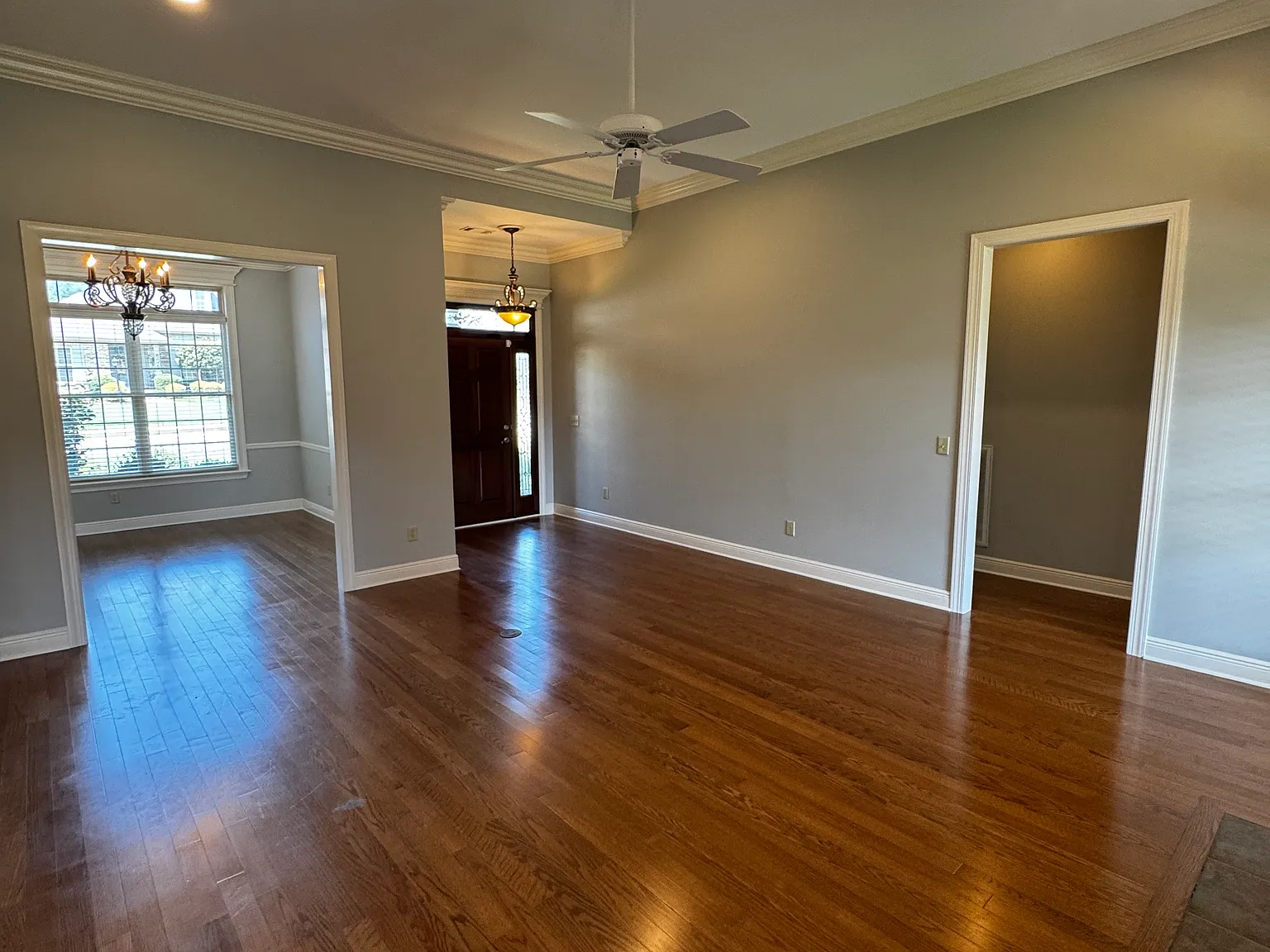 3 bed, 1863 sqft, $2,600 — Photo 4