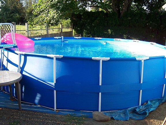 Yard handles an 18' pool - Pool not included