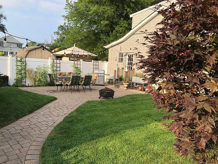 138 Cedar Ave — Photo 7