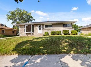 6475 N 87th St, Milwaukee, WI 53224