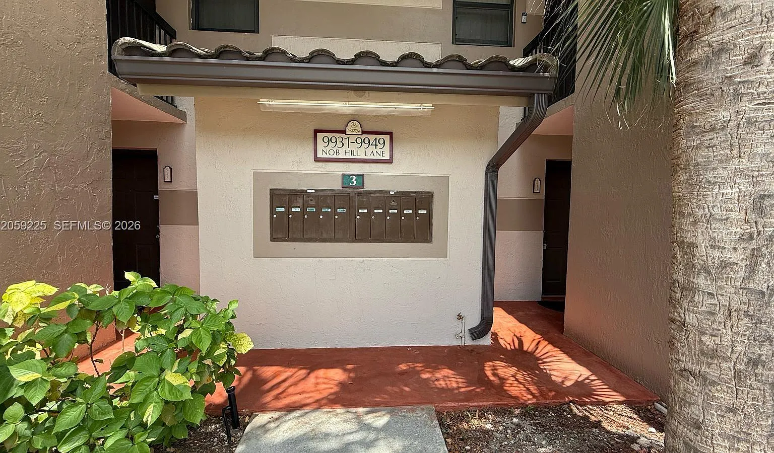 Villas De Venezia Condo — Photo 1