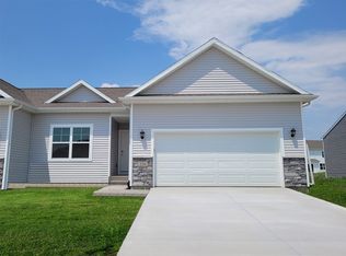 734 Juneberry Dr, Palo, IA