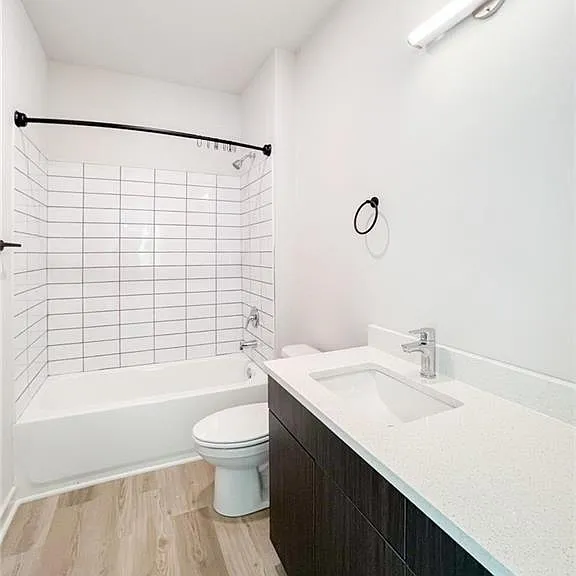 260 Martha Dr — Photo 11