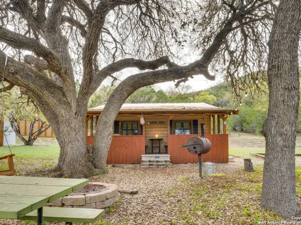 28149 US Highway 83, ConCan, TX 78838