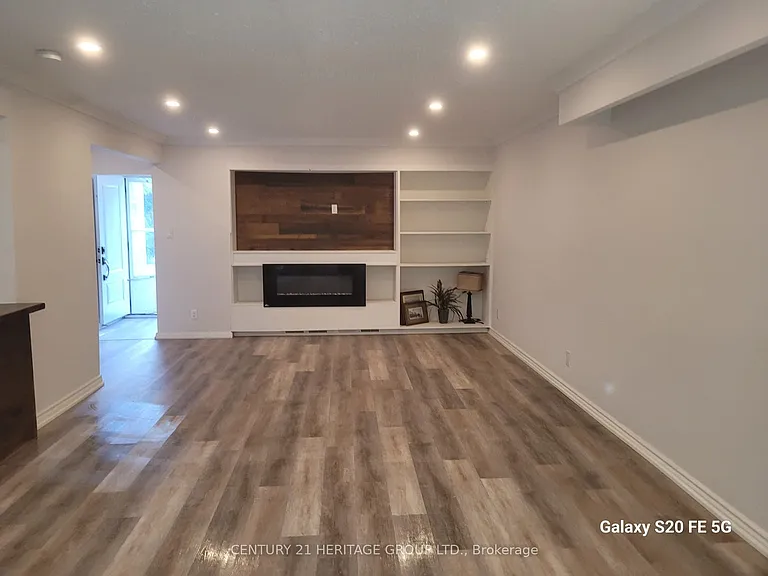 408 Osiris Dr — Photo 6