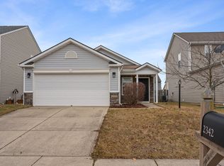 2342 Middle View Dr, Columbus, IN 47201