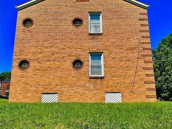4th image of 3130 Gasconade St