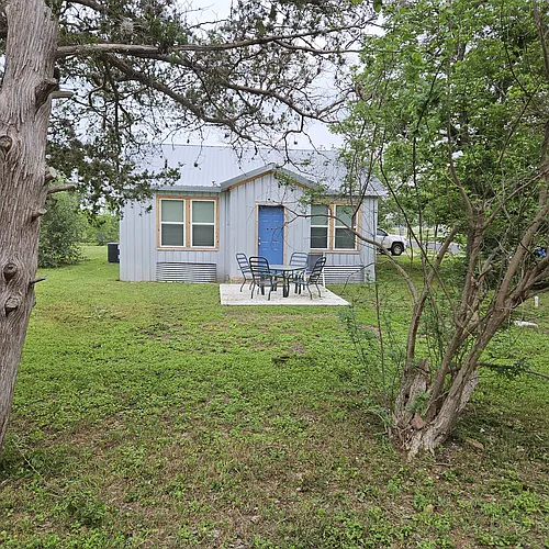 205 Ermel St Photo 1