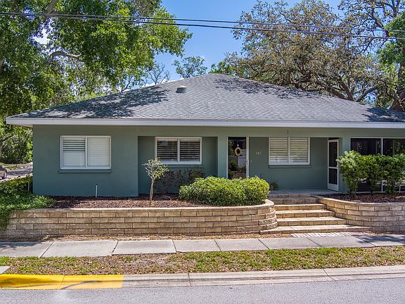 2nd image of 402 7th Ave S