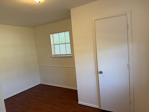 4th image of 305 Lampe St #A-1