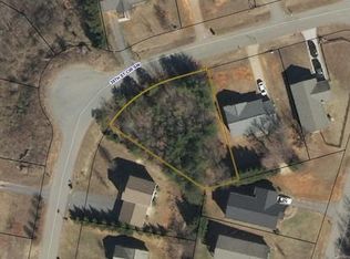 1225 39th Street Cir SW, Hickory, NC 28602