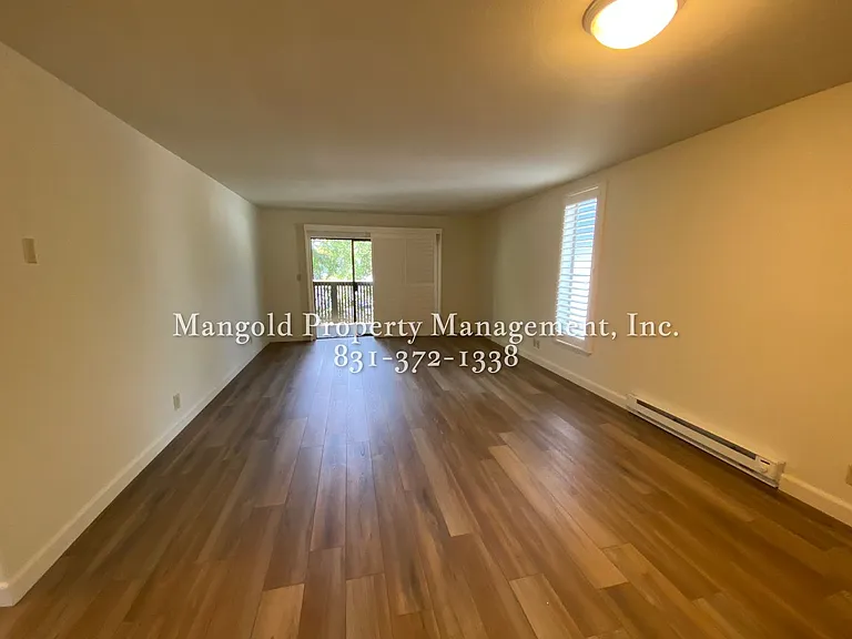 Huckleberry Hill Apartments — Photo 4