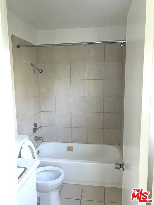 2nd image of 2003 Rockefeller Ln APT 2