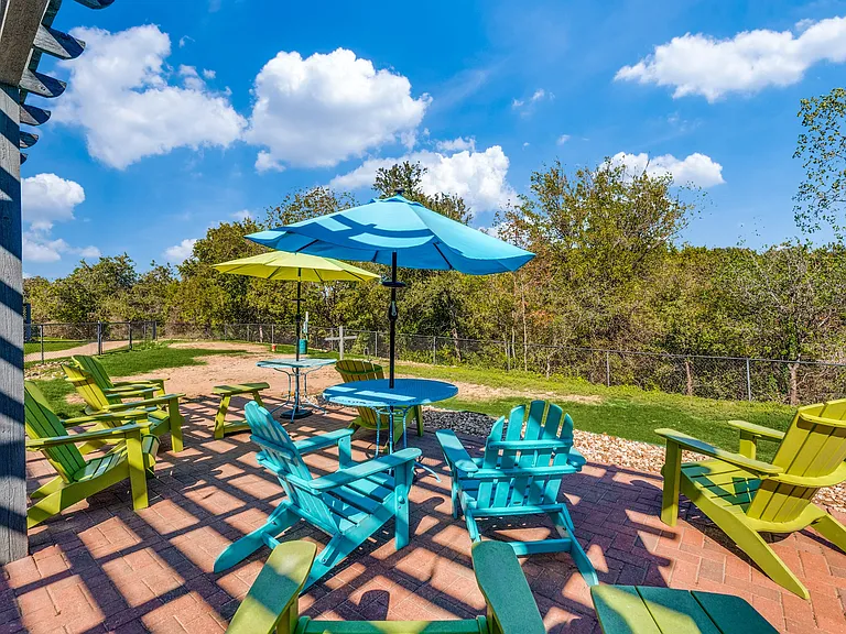 Cliffs at Barton Creek — Photo 7