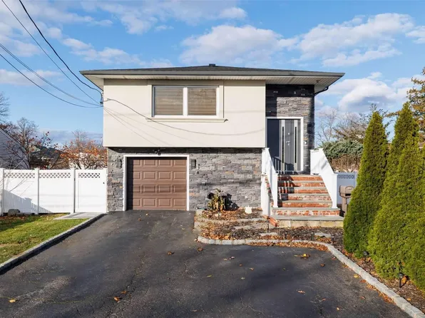 13 Columbus Avenue, West Babylon, NY 11704