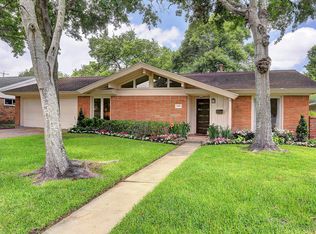 5458 Birdwood Rd, Houston, TX 77096