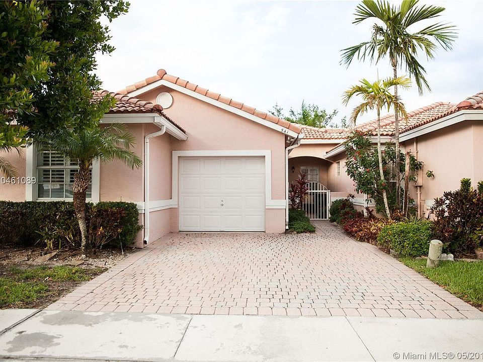 1st image of 541 NW 129th Way #541
