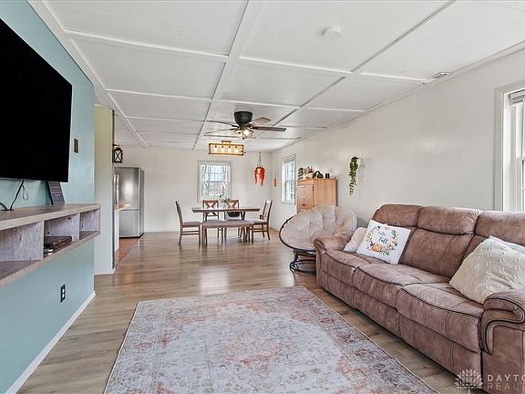2nd image of 10 Darby Ave