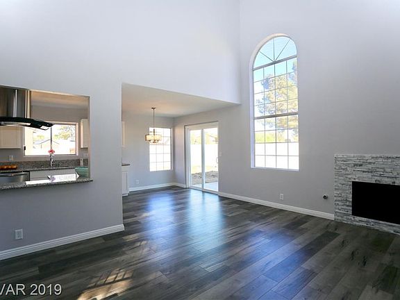 5th image of 1518 Pleasant Brook St
