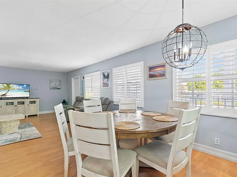 2424 NE 9th St #207 — Photo 26