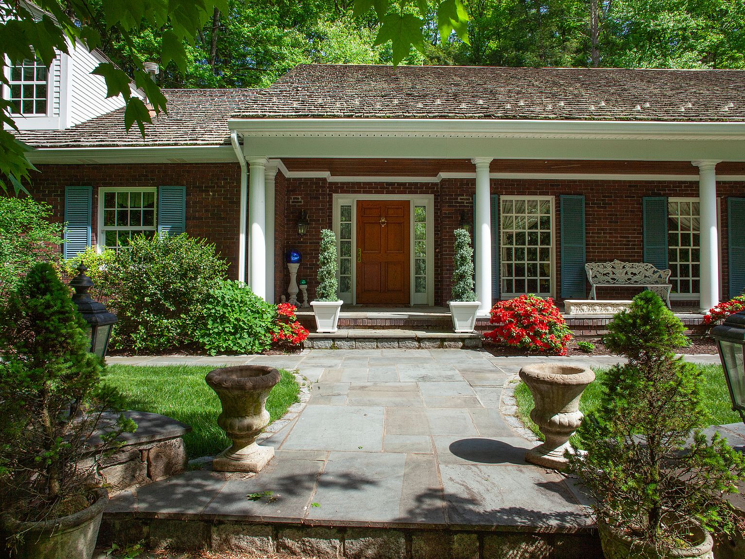 208 Reverknolls, Avon, CT 06001 MLS 24020876 Zillow