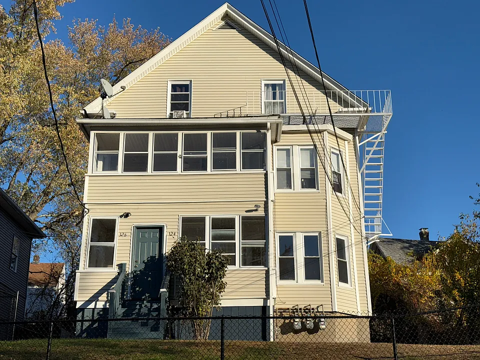 126 Orchard St #2