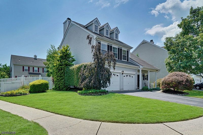 19 Cartier Dr Franklin Park NJ 08823 Zillow