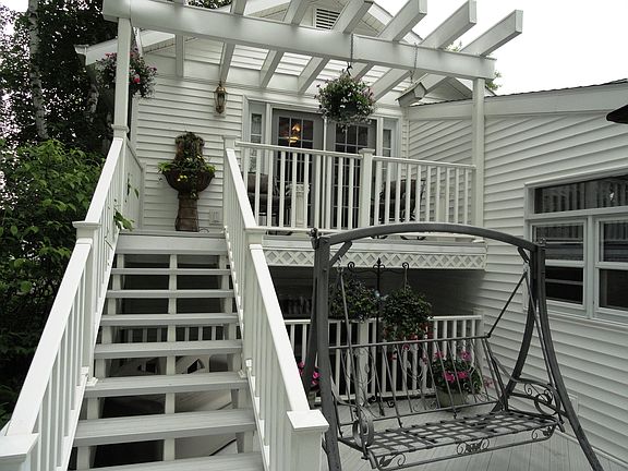 Steps to Master Suite