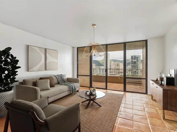 2121 Ala Wai Blvd APT 1205, Honolulu, HI 96815