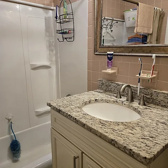 2 Old Colony Ln #8 — Photo 11