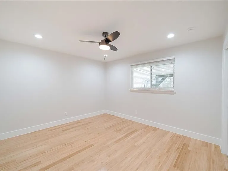 2515 Berkett Dr — Photo 19