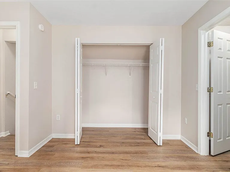 9755 SW 52nd Rd — Photo 31