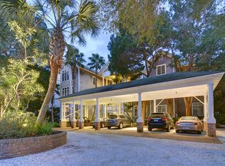 706 Oglethorpe Ave APT 6, Saint Simons Island, GA 31522