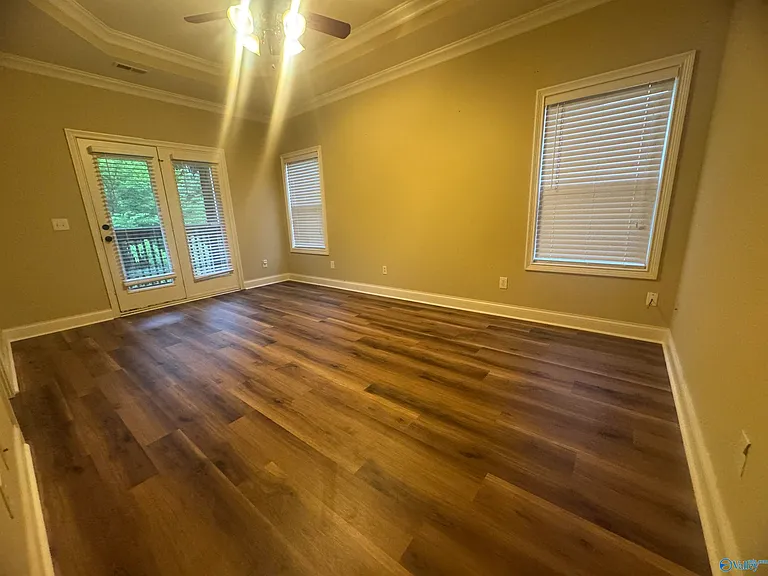 210 Treetop Dr NE — Photo 10
