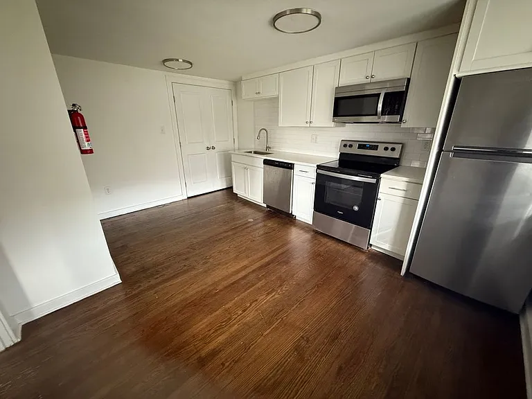 502 Church St #2 — Photo 6