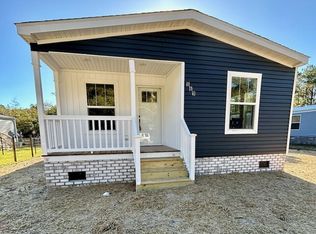 869 Oyster Ln SW, Supply, NC 28462