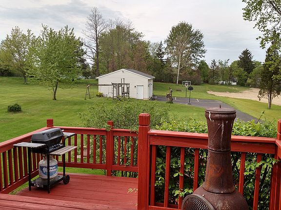 5th image of 2671 Crestview Dr
