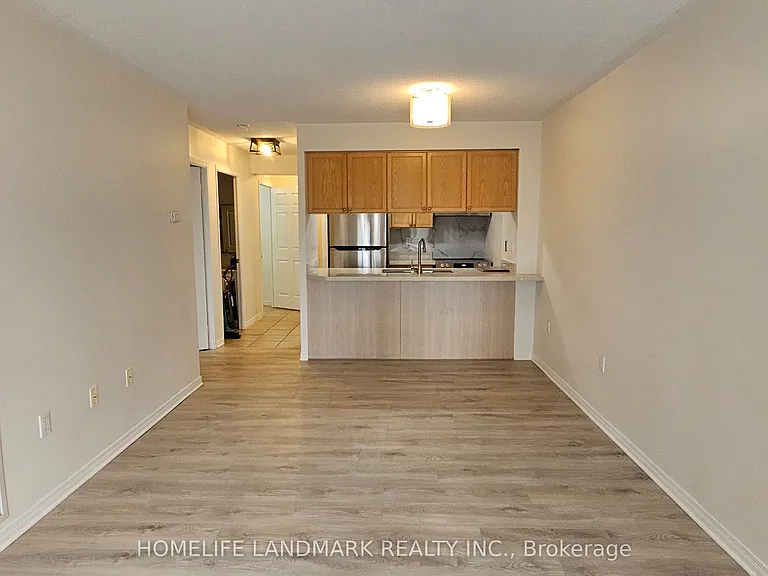 887 Bay St #1402 — Photo 8