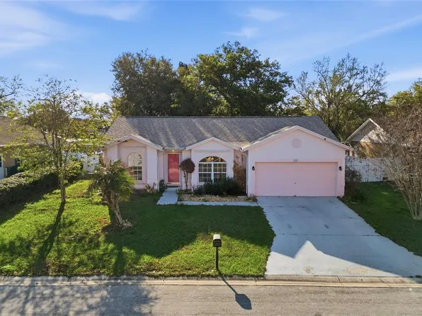 5890 Driftwood Dr, Winter Haven, FL 33884