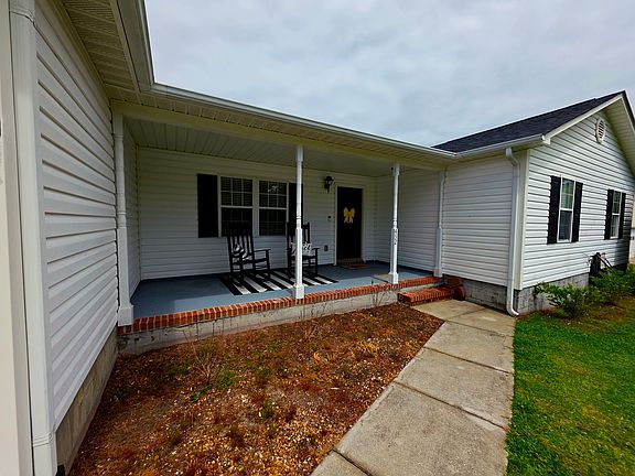 2nd image of 452 High Hill Rd