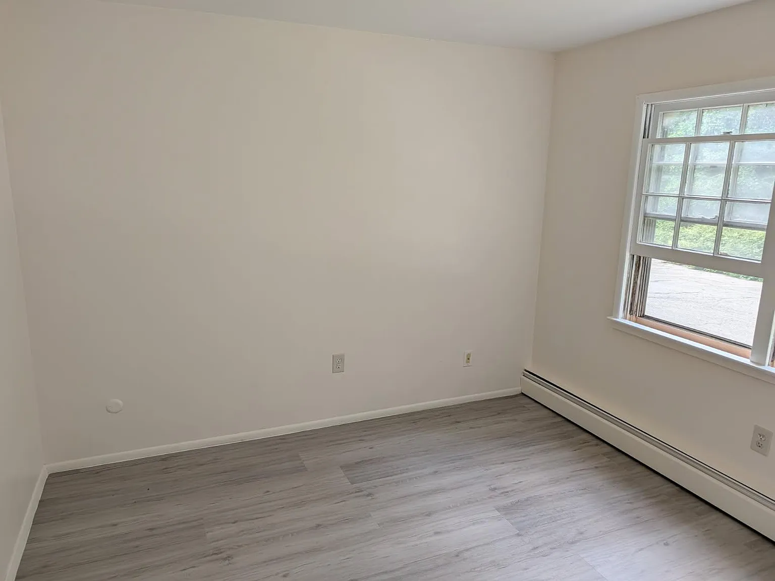 280 E Main St — Photo 4