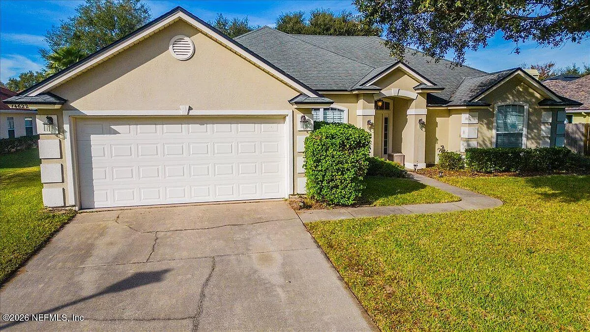 4 bed, 3.0 bath, 2010 sqft, $2,250 — Photo 1