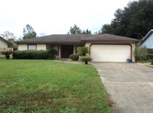 1817 Shannon Lake Dr, Middleburg, FL 32068