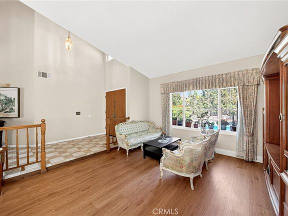 3rd image of 1135 Summitridge Dr