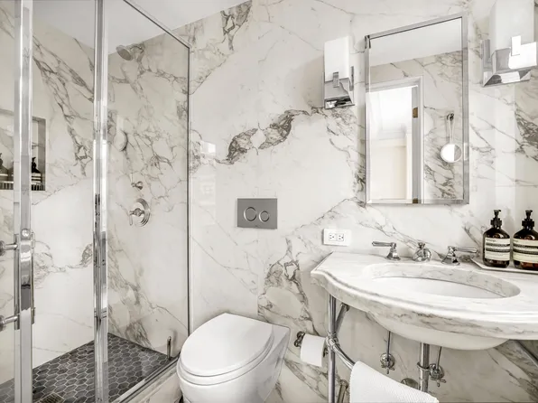 44 East 67th Street image 9 of 10