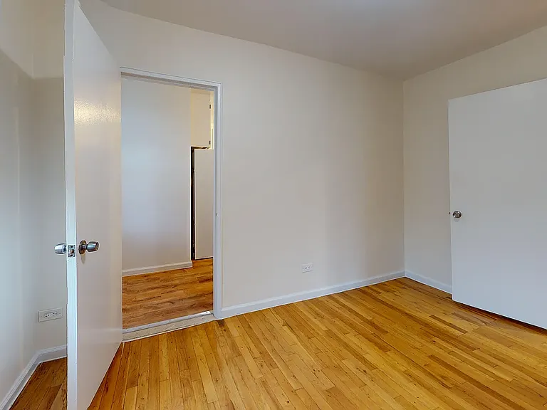 245-20 Grand Central Pkwy #5-E — Photo 11