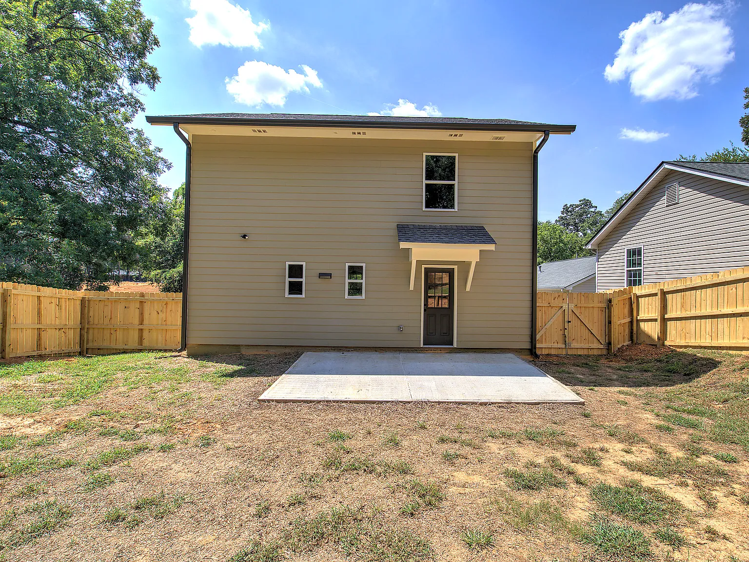 3 bed, 2.5 bath, 1574 sqft, $1,995 — Photo 3