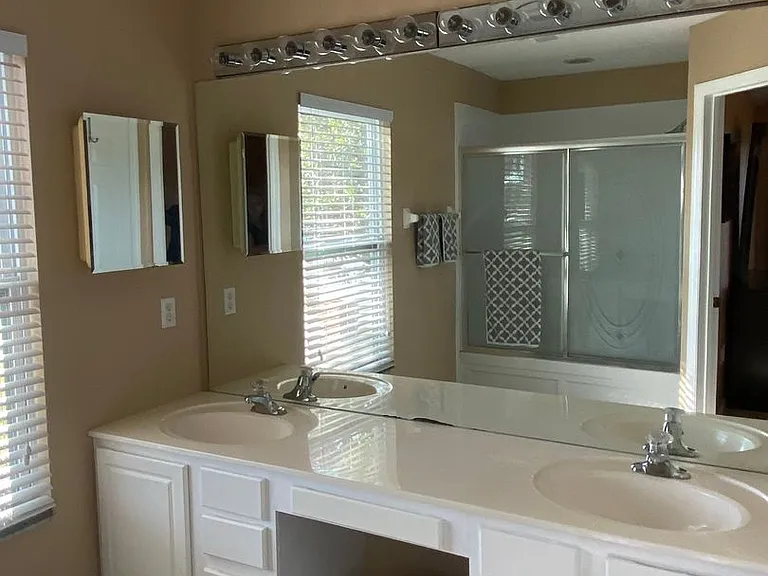 2632 Galliano Cir — Photo 31