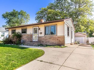 6043 49th Ave, Kenosha, WI 53142